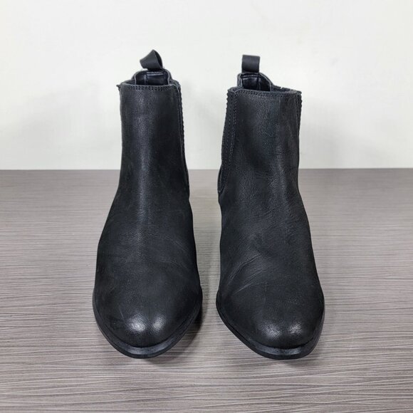 Steve Madden Nylie Chelsea Ankle Booties, Black Leather, Women's Size 5.5 - Picture 2 of 13